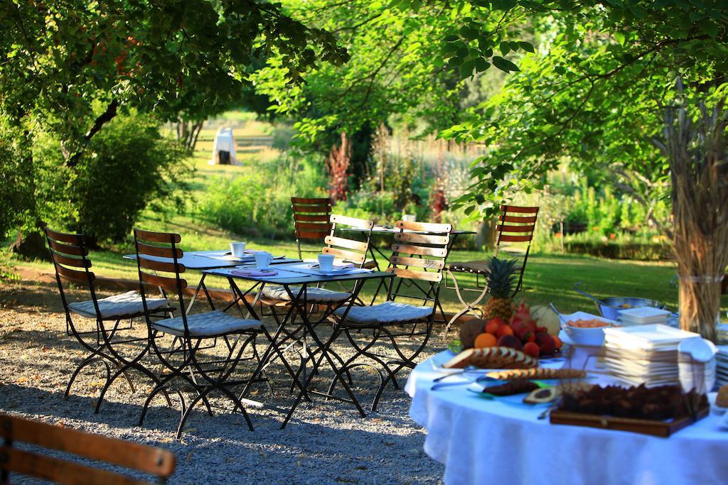 Hotel Auberge La Feniere - Les Collectionneurs Cadenet Buitenkant foto