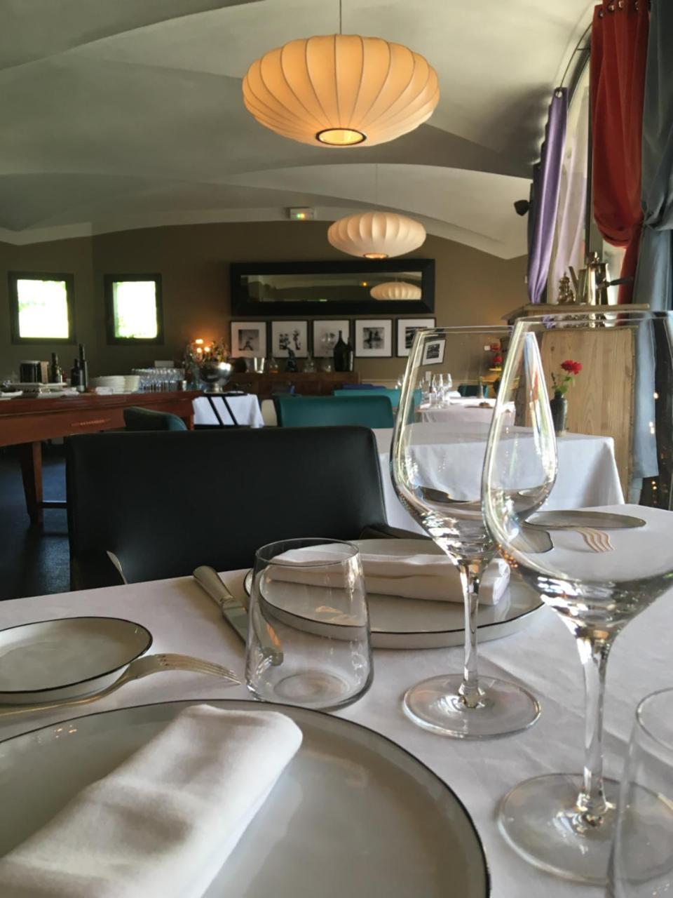 Hotel Auberge La Feniere - Les Collectionneurs Cadenet Buitenkant foto